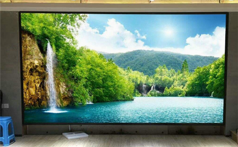 成都LED顯示屏 | LED顯示屏的穩(wěn)定畫質(zhì)離不開一塊好的芯片！