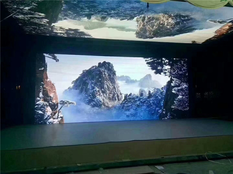 小間距LED顯示屏清洗指南:保持清晰視覺(jué)的秘訣